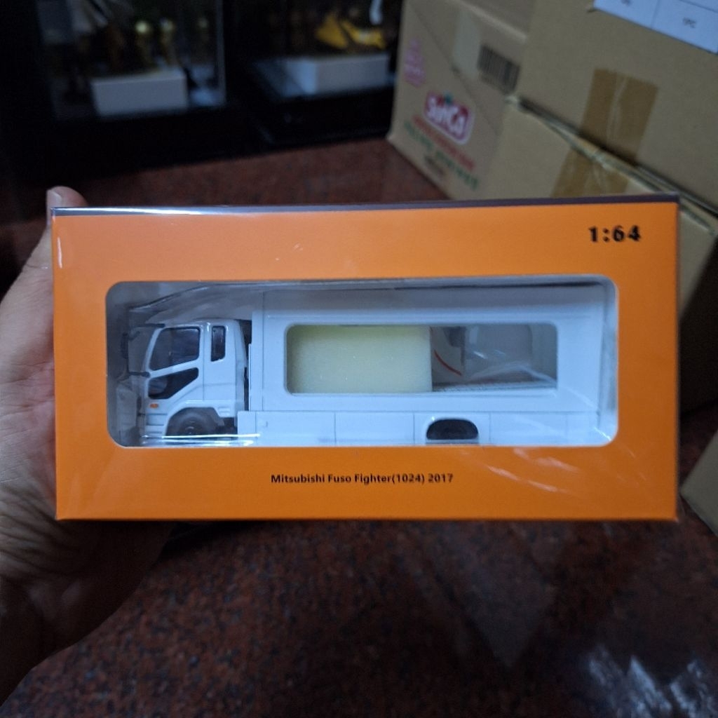 GCD Skala 64 Mitsubishi Fuso Fighter White.Edition
