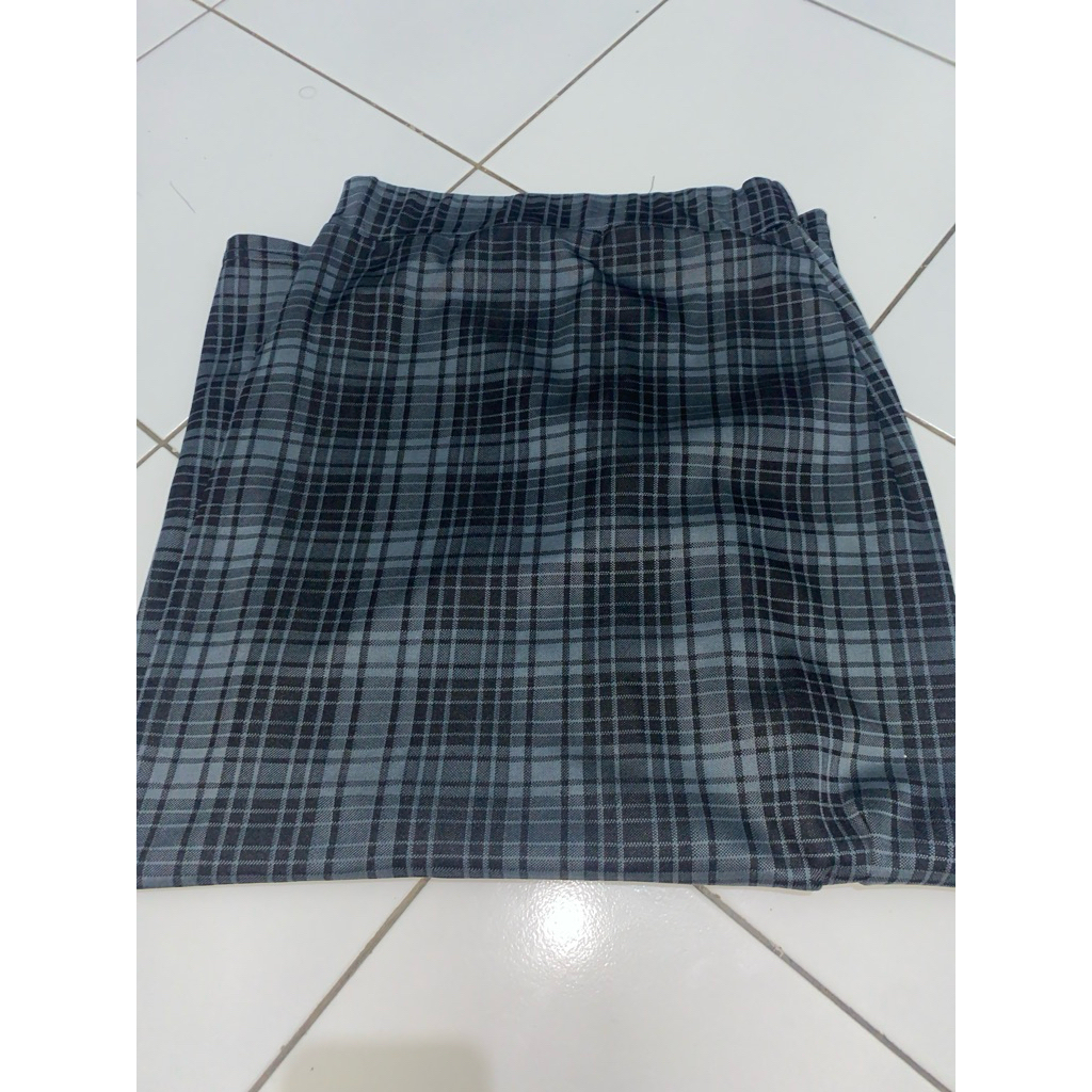 Rok span kotak kotak