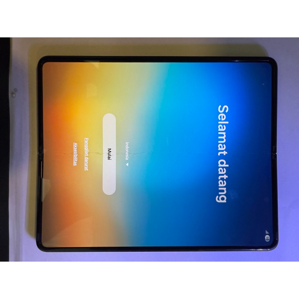 SAMSUNG GALAXY Z FOLD 3 5G BEKAS