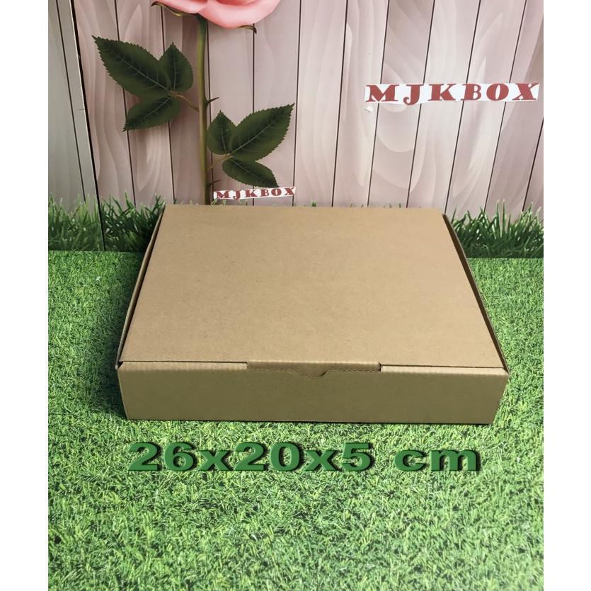 

Kardus karton uk. 26 x 20 x 5 cm...die cut box kotak Souvenir -dll