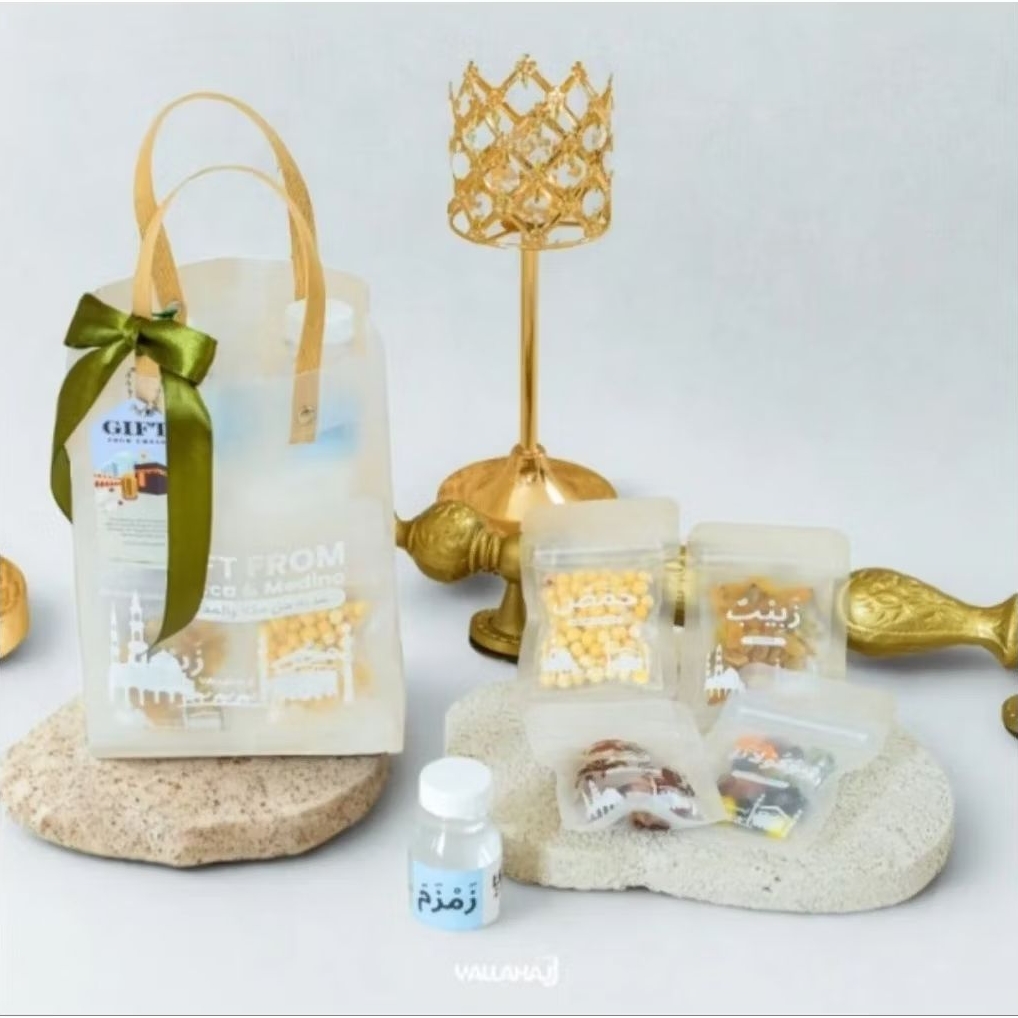 

Oleh-oleh Haji & Umroh Paket Hemat Tas Mika Midi/Hampers/Gift Haji dan Umroh