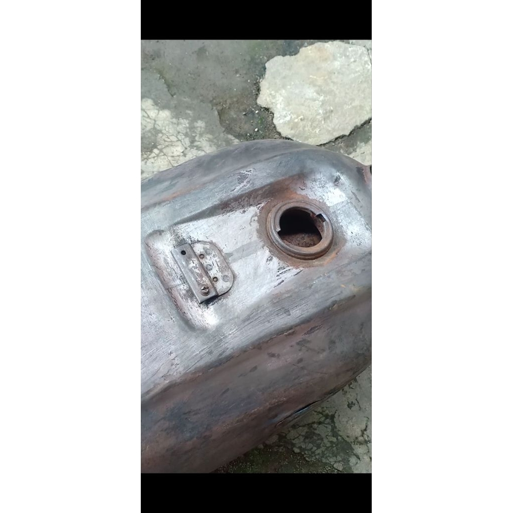 rangka balung besar, slebor, tangki GL100 original second