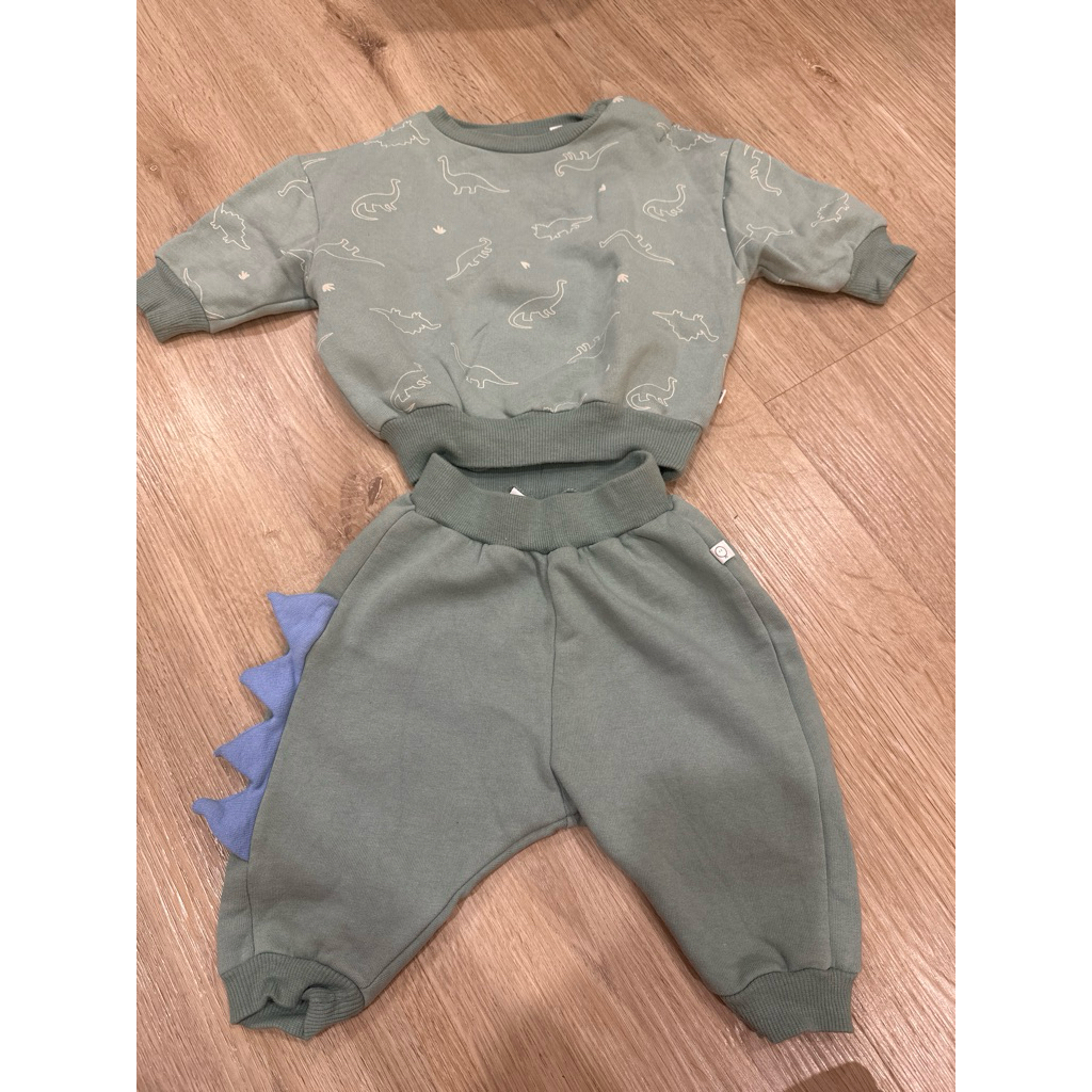 MORI (LONDON BRAND) BABY ONE SET DINO PRELOVED
