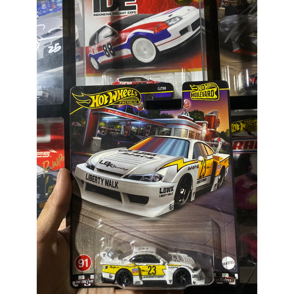 Hot Wheels Lbwk S15