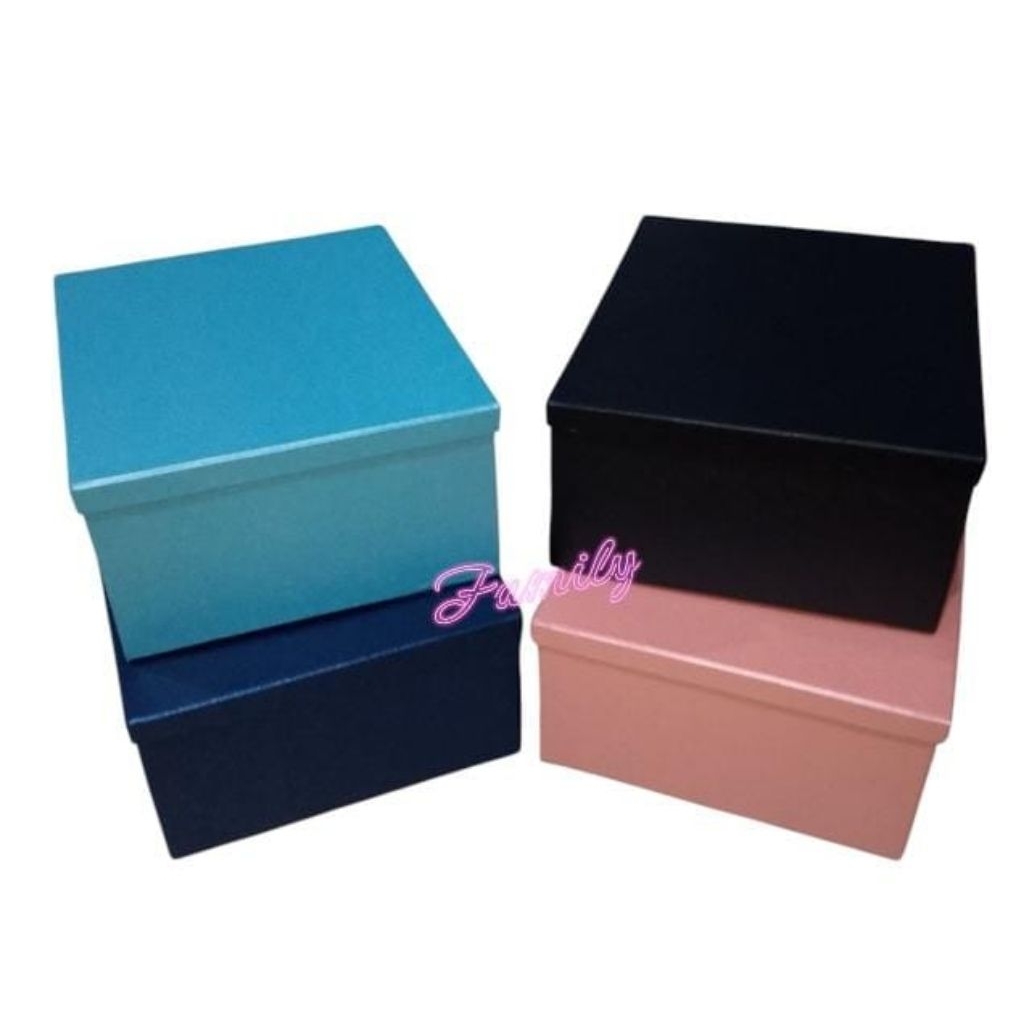 

bok kotak kado/kotak hadiah 25x30x15cm