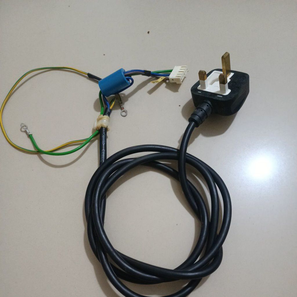 KABEL POWER KULKAS PANASONIC KAKI 3 KABEL HITAM