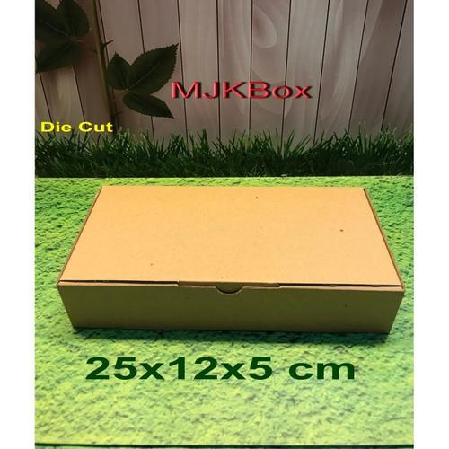 

Kotak Kardus karton Uk. 25x12x5 cm......Die Cut