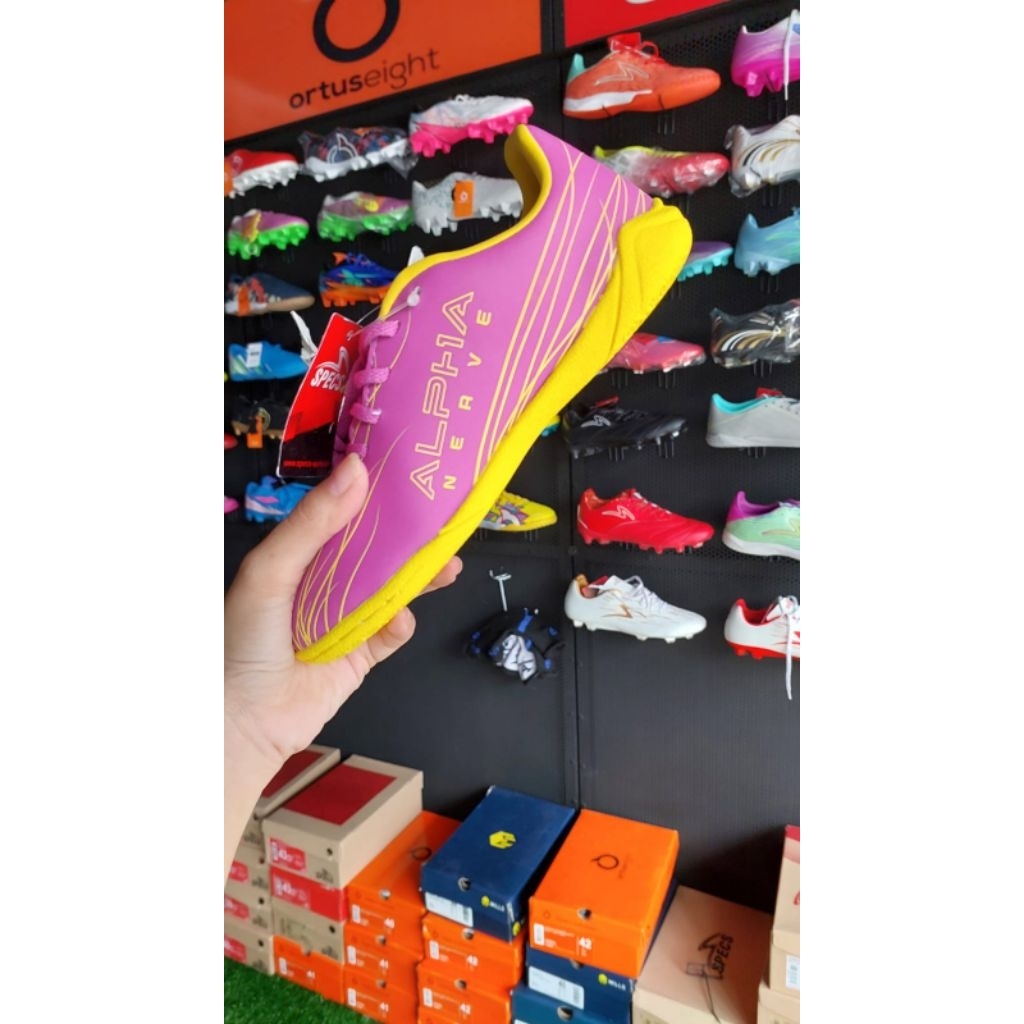 Specs Accelerator Alpha Nerve Jr in