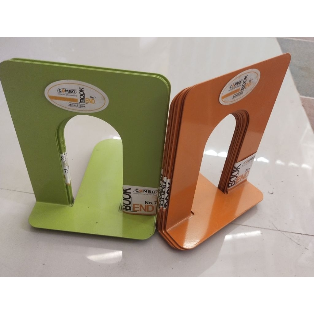 

Pembatas Buku Besi/Penyanggah buku/Book End No.7 COMBO (2pcs)