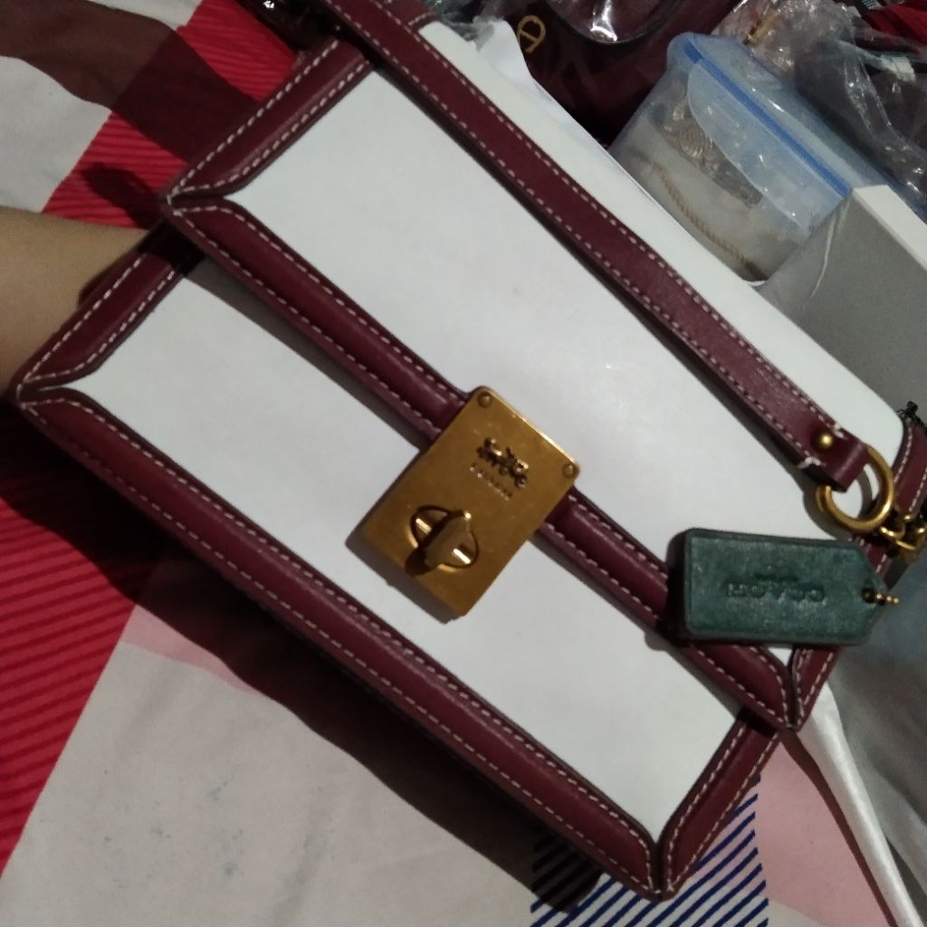 Preloved Tas Coach 06 / Shoulderbag