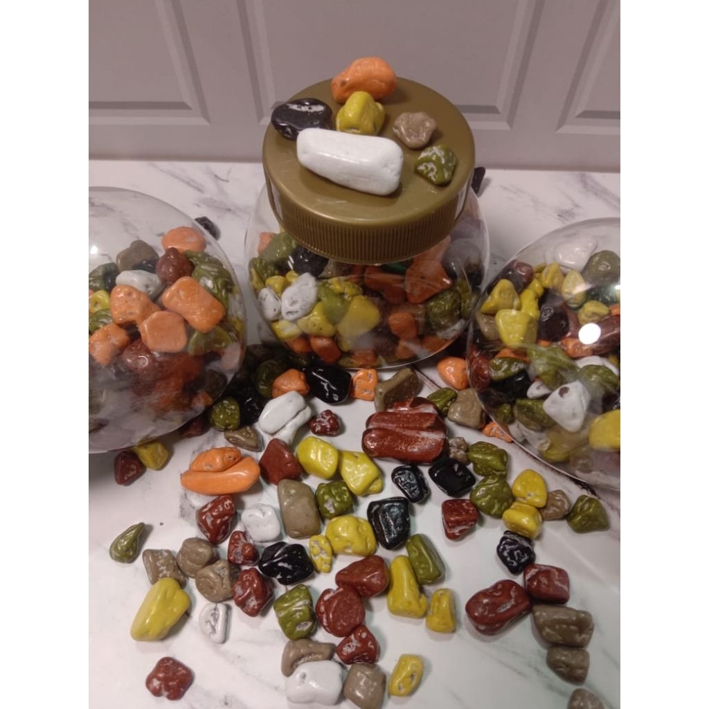 

Coklat Batu Kerikil Coklat Turki kemasan toples 100grm oleh-oleh haji dan umrah.