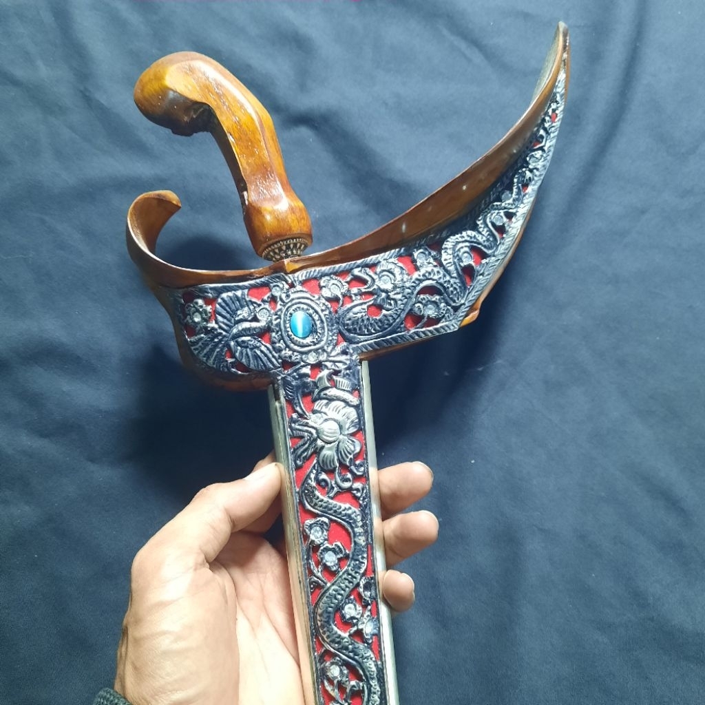 Warangka Ladrang Surakarta Solo Kayu Jati Pendok Topengan Ukir