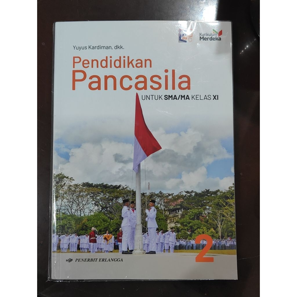 buku pkn kelas XI, kondisi baru, boleh nego
