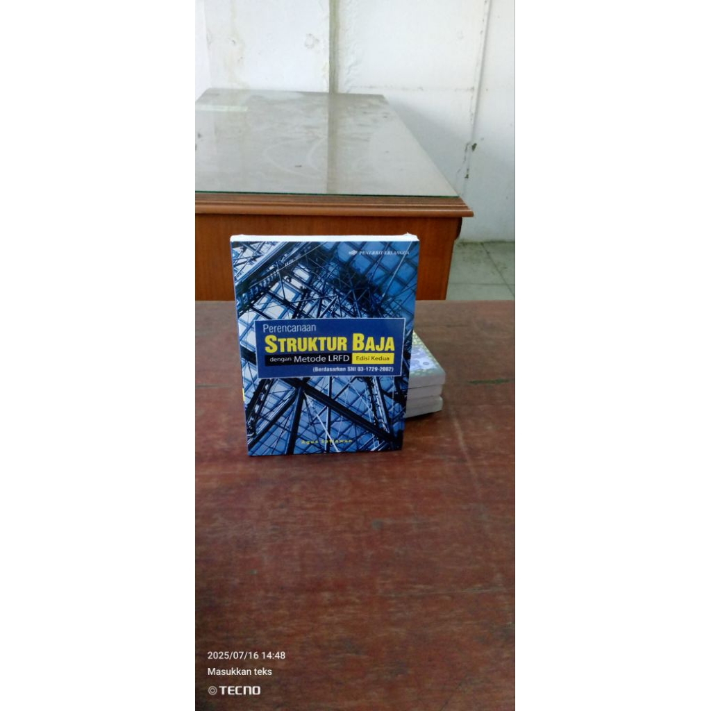 Perencanaan Struktur Baja dengan metode LRFD Ed.2 - Agus Setiawan ( ORIGINAL).