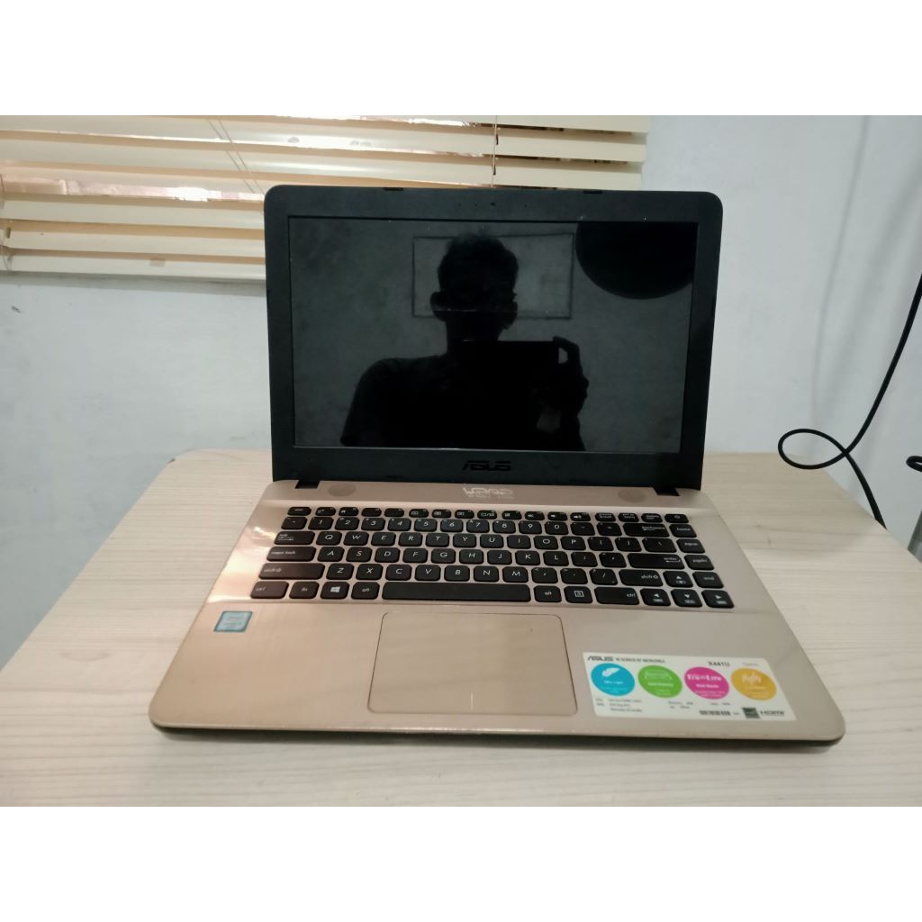 laptop asus x441u i3 Gen6 ram4gb ssd