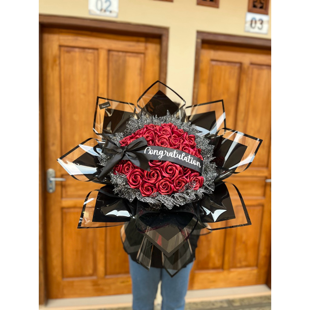 buket bunga satin/buket bunga satin premium/buket satin wisuda/buket bunga satin ulang tahun