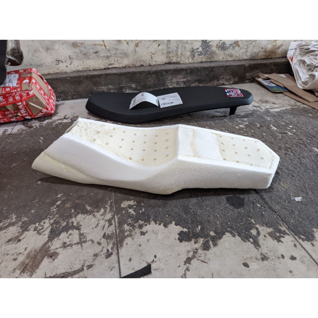 busa latex vixion new  tinggal pasang ke rangka jok