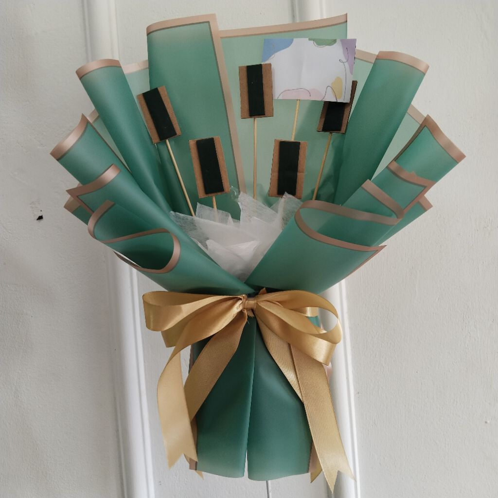 Buket Kosong Snack Kopi Buket Kosongan Foto Polaroid Hadiah Ulang Tahun Wisuda Cewek Cowok