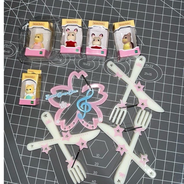 boneka Sylvanian dan acc ( mainan rendem Ori )