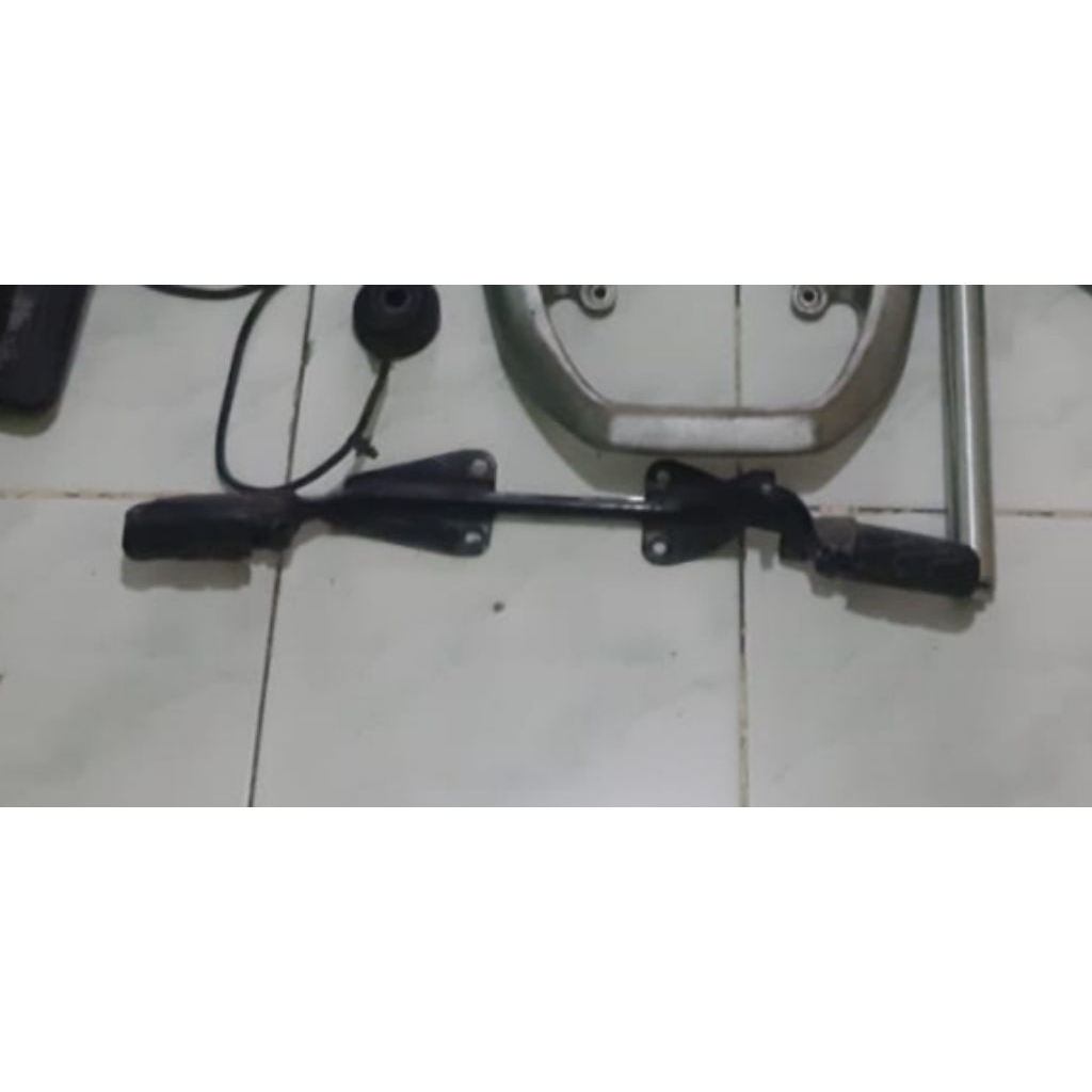 stang stir, mono shock, footstep depan megapro mono