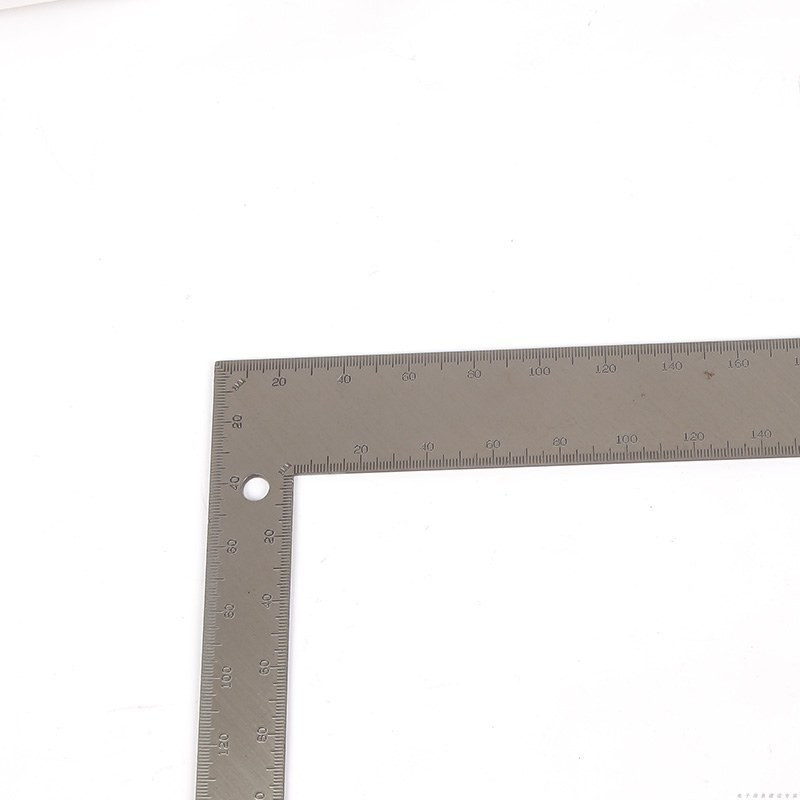 

Penggaris Siku Stainless Steel Ukuran 30x20 cm