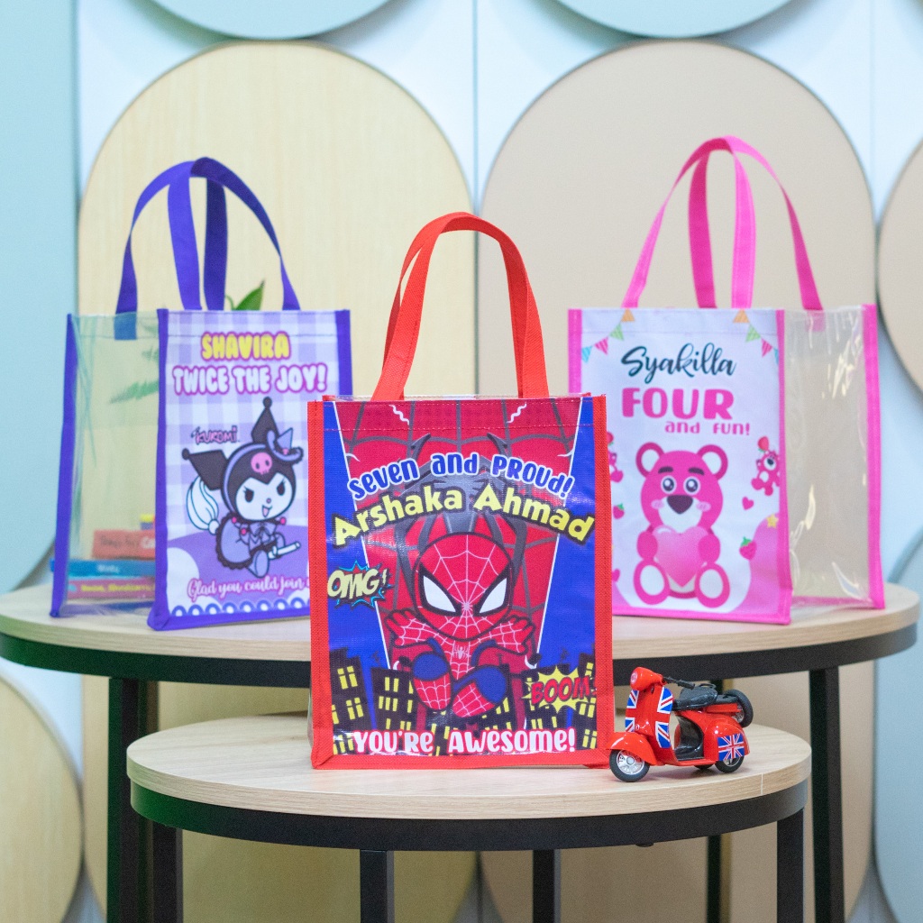 

TAS JINJING MIKA / TAS ULTAH TERLARIS / TAS ULANG TAHUN / TAS ULTAH MURAH / TAS ULTAH ANAK