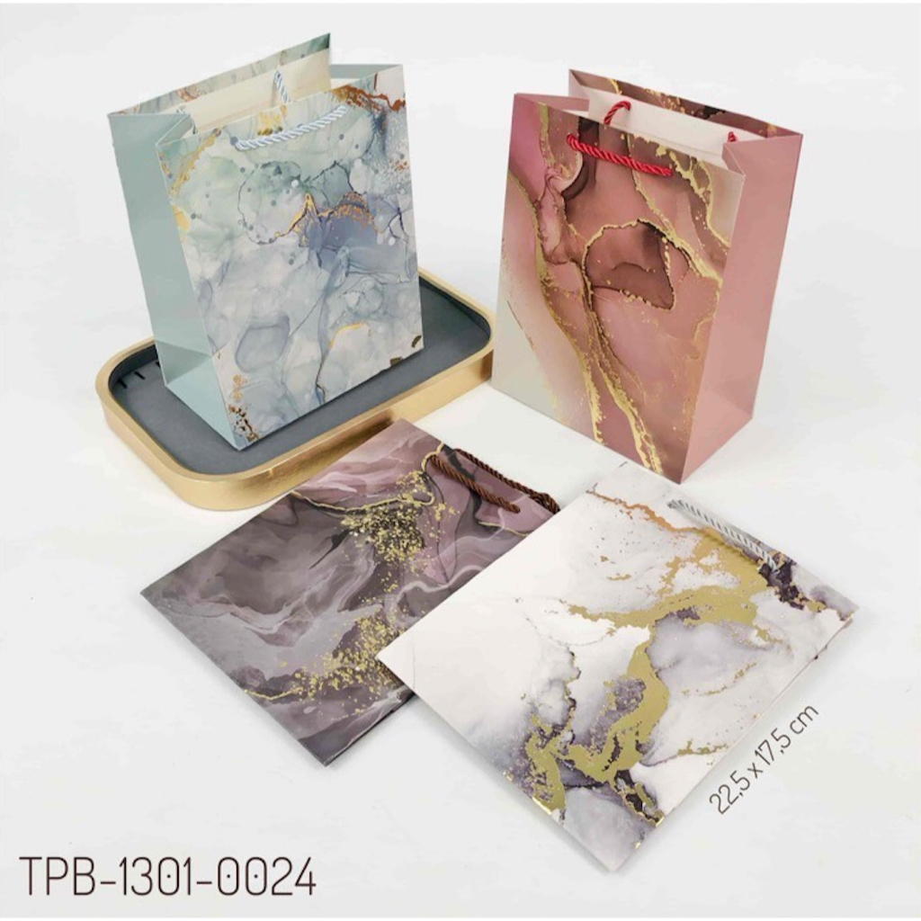 

bag paper bag gift bag tas kado tas kertas goodie bag medium sedang tinggi sim gift bag hampers