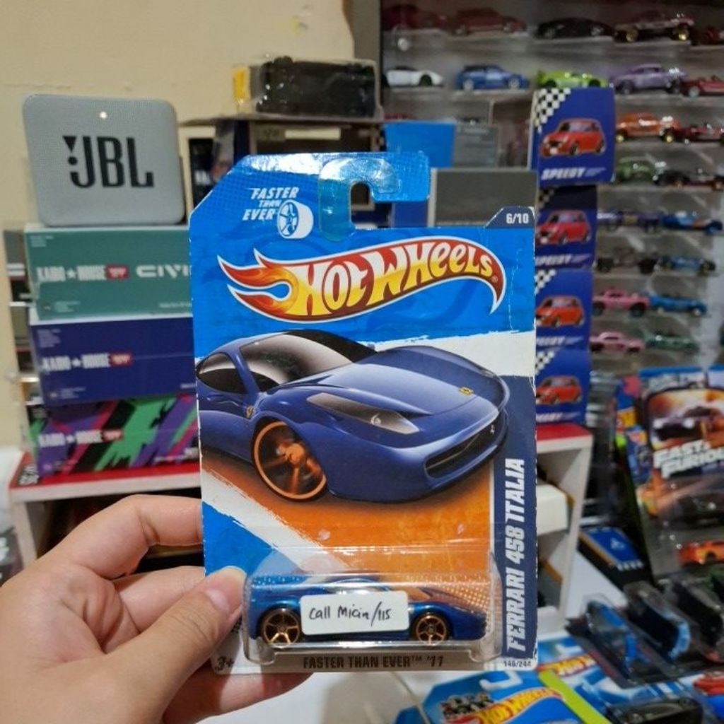Hot Wheels Ferrari 458 Italia Biru