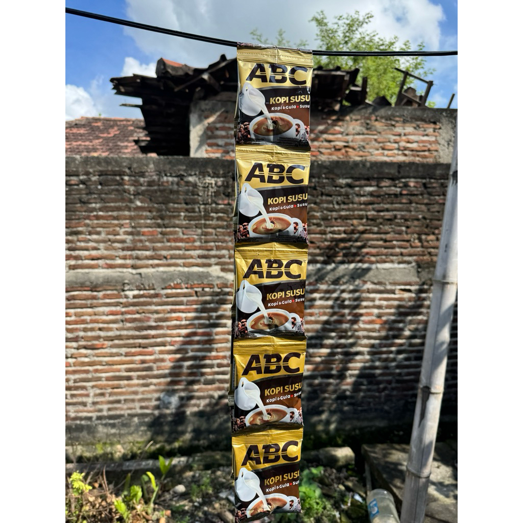 

kopi ABC susu 1 renteng isi 10 sachet