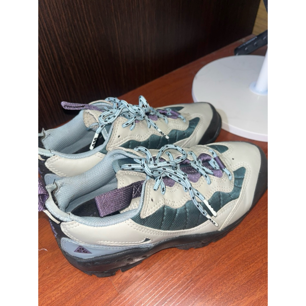 nike acg air mada low