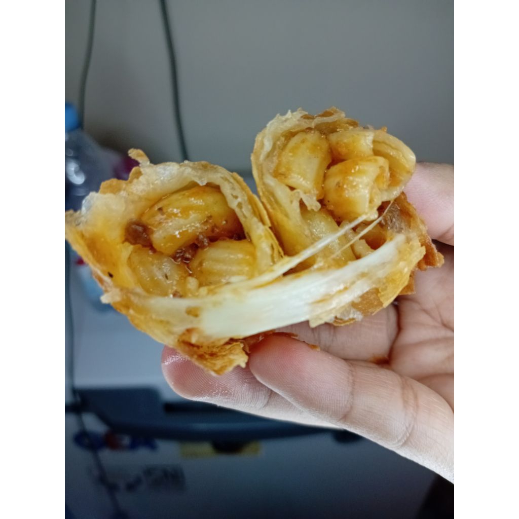 

lumpia macaroni bolognes moza