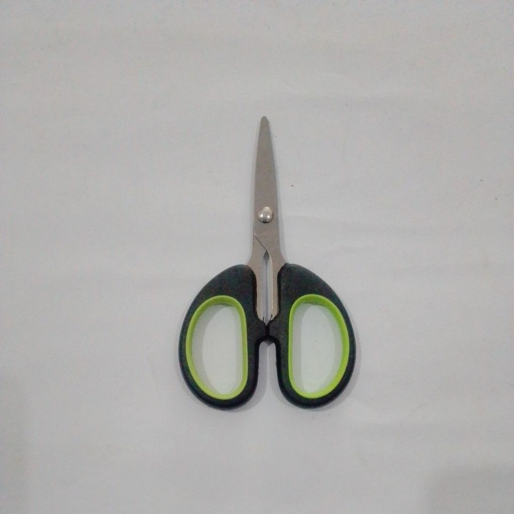 

Gunting Kecil /Gunting kertas