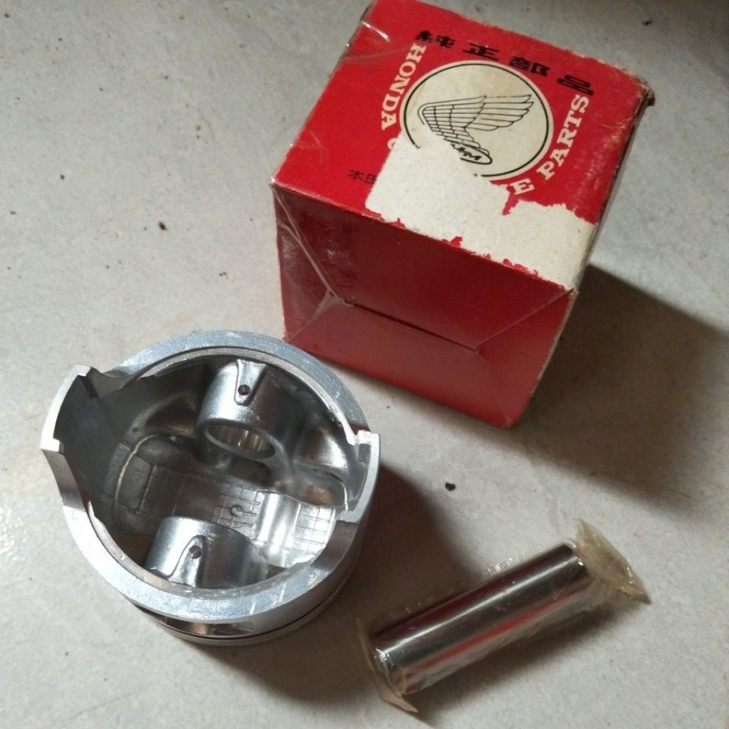 PISTON UKURAN BESAR HONDA CIVIC DELUXE  1976/79(OVER SIZE)