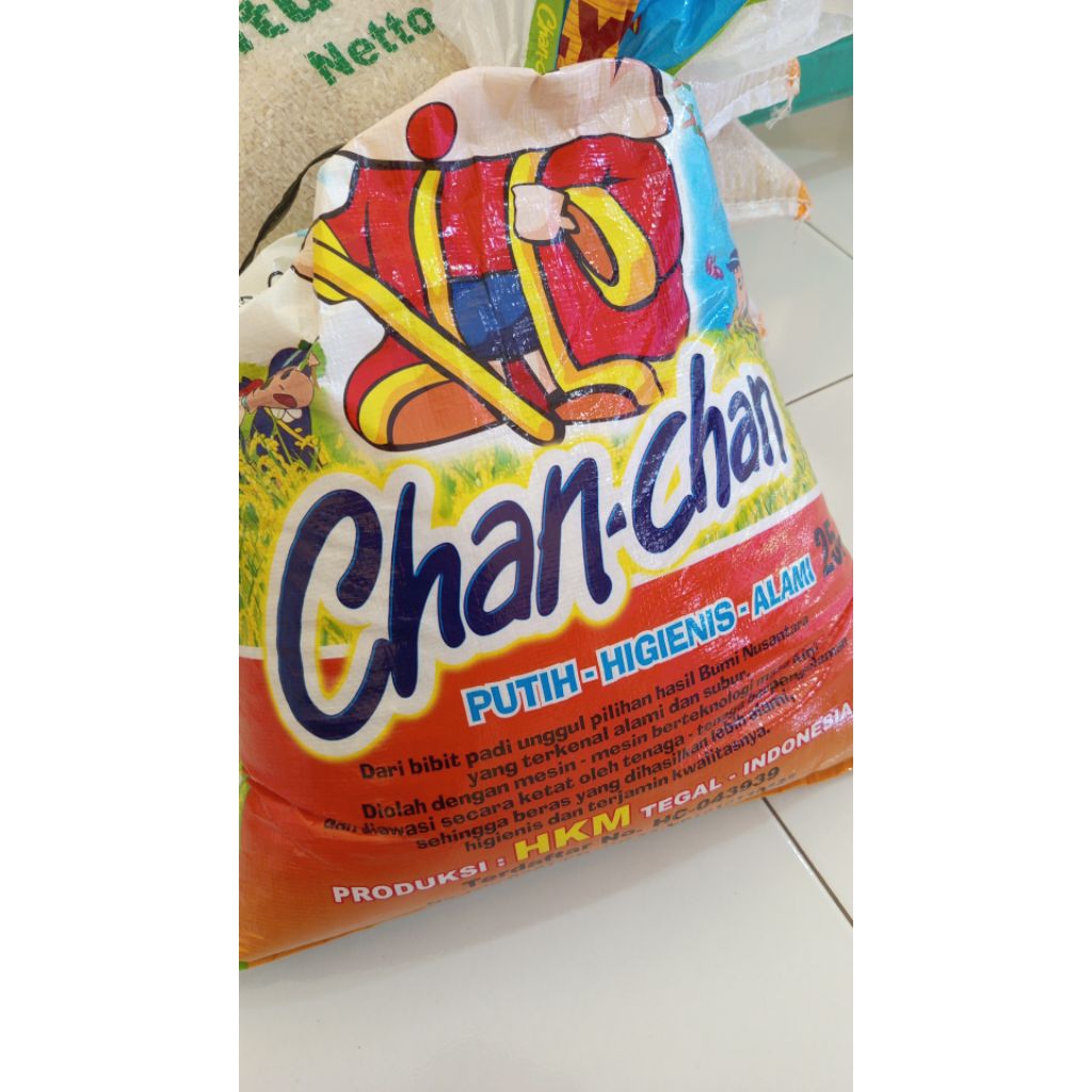 

Beras super chan chan 1kg Asli tanpa label / plastik polos