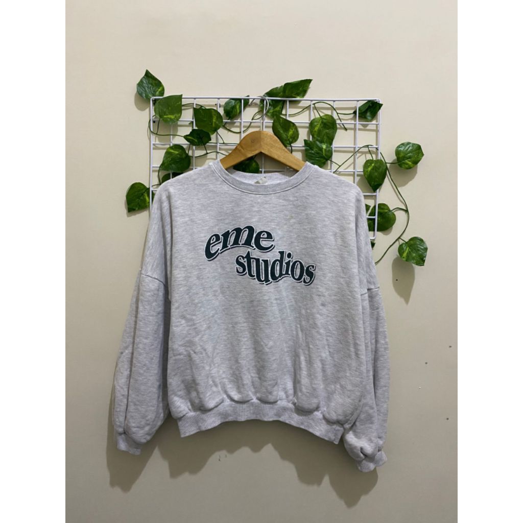 crewneck brand second