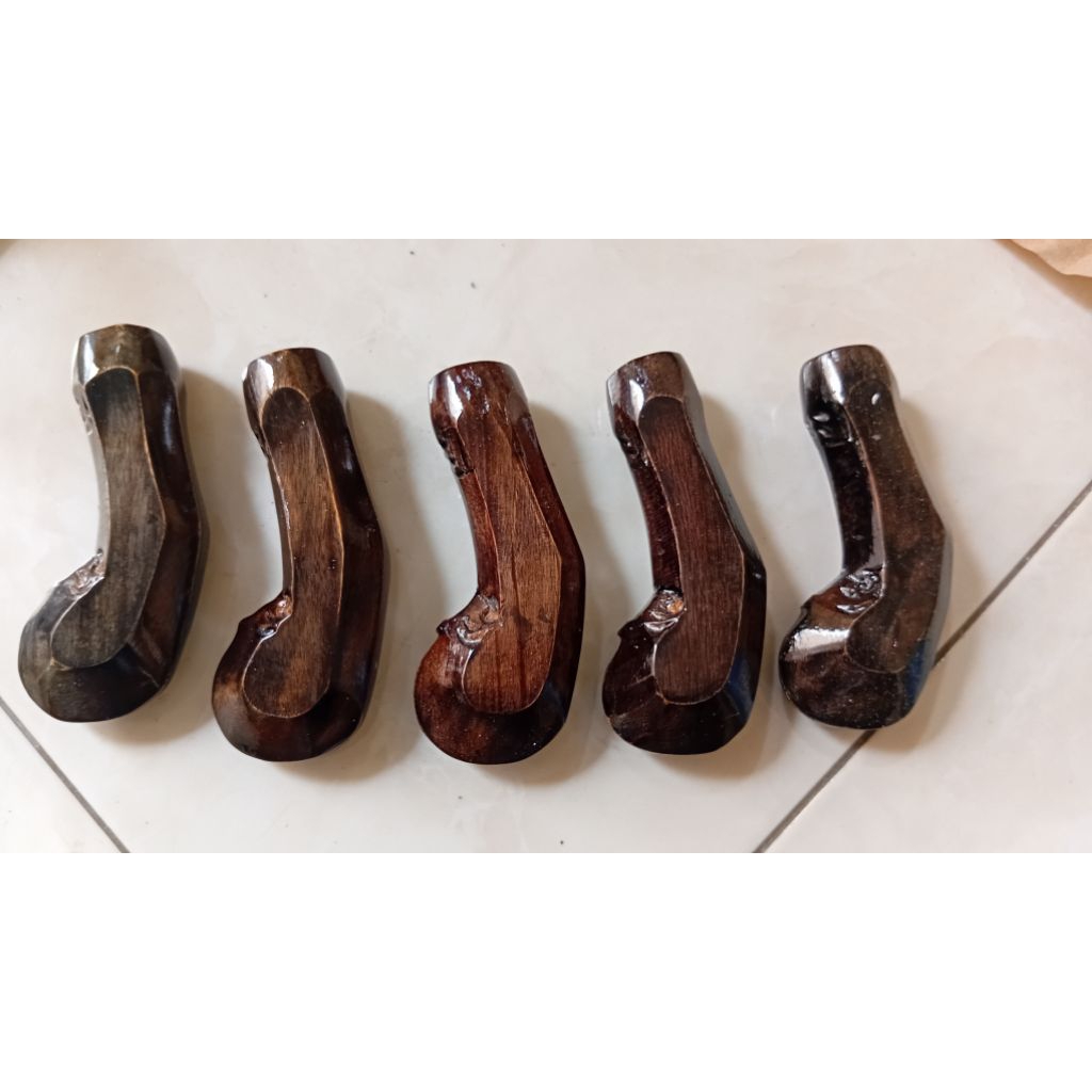 Deder keris motif solo kayu akasia
