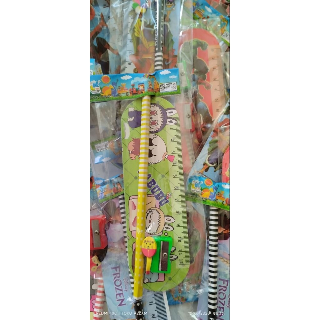 

SOUVENIR ALAT TULIS LENGKAP MURAH PENSIL.PENGHAPUS.RAUTAN.PENGGARIS free kemas