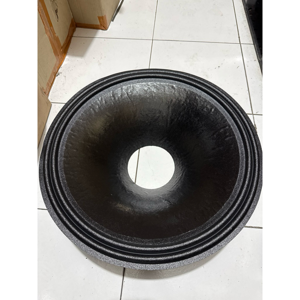 Daun speaker 18” 2rim polos lubang 114mm/4,5inch Tebal