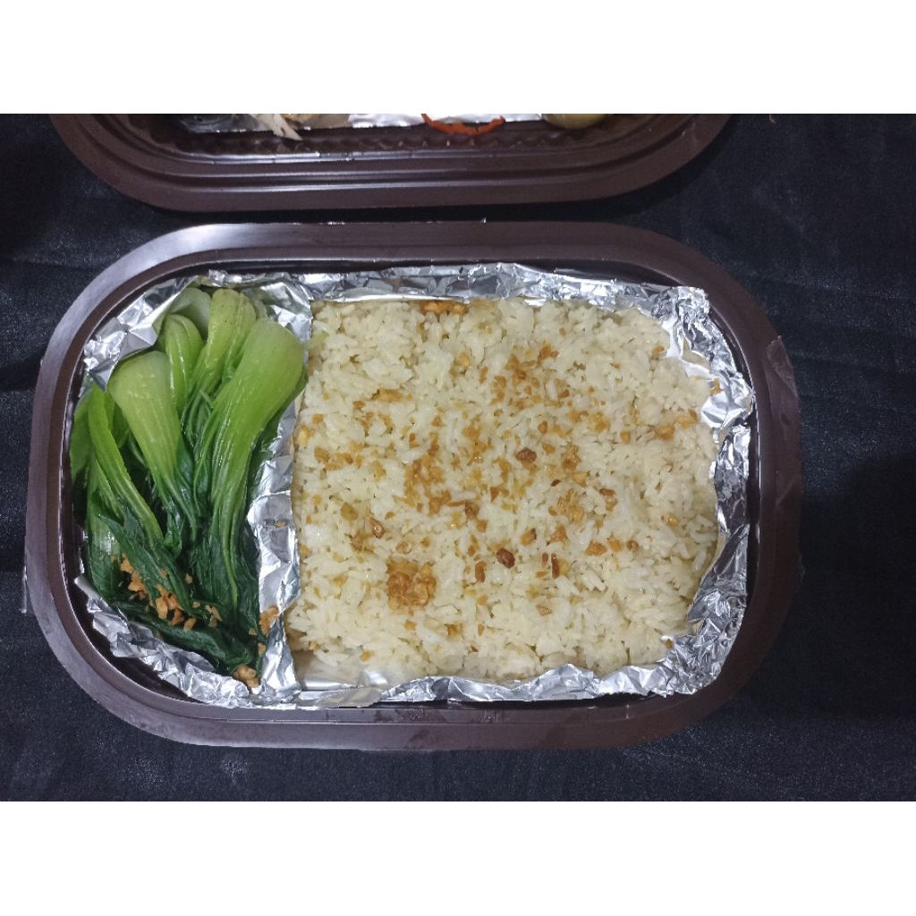

Roast Duck Hainan Rice Tray Paket - Medium Tray by Xin Kitchen
