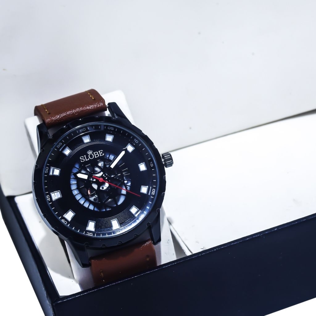 SLOBE Jam Tangan Pria Dan Wanita Kulit  Analog Free Box Kode 2.27