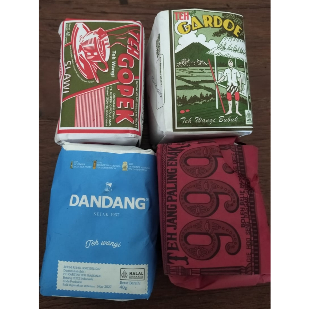 

Teh Khas Angkringan Solo Edisi 4 Macam (Cap Dandang, Cap Gardoe, Cap 999, Cap Gopek)