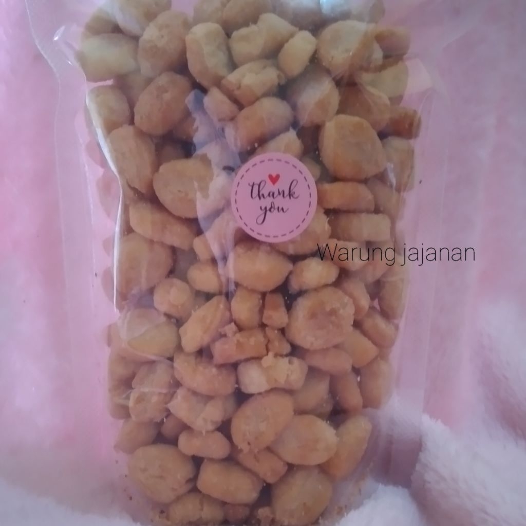 

kue Biji ketapang setengah kilo