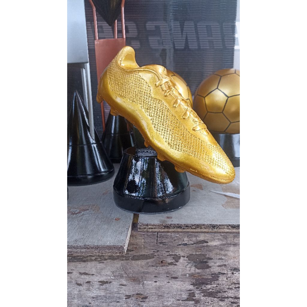 PIALA SEPAKBOLA TOPSKOR