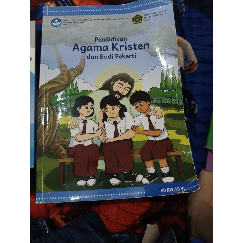 Buku Agama Kristen kelas 6