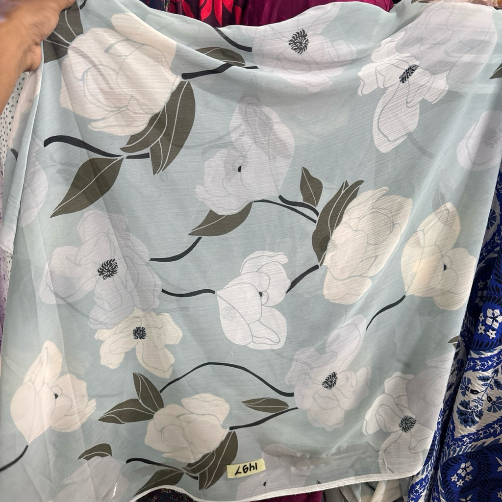 Kain Sifon Ceruty Yoryu Motif Bunga Putih Soft – Bahan Adem, Flowing & Tidak Menerawang | Cocok Gami