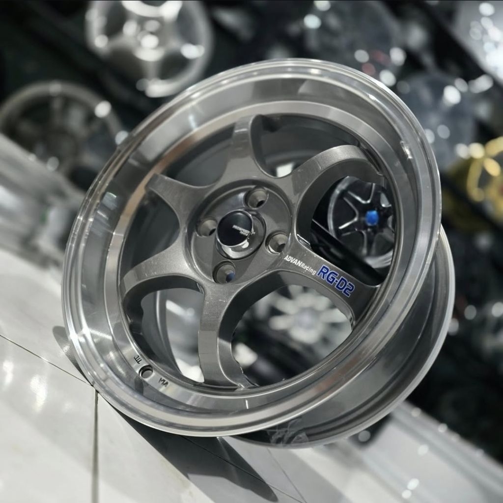 Velg mobil racing ring 16 ADVAN model RGD2 pelek mobil resing R16 mobil agya brio calya ayla sigra j