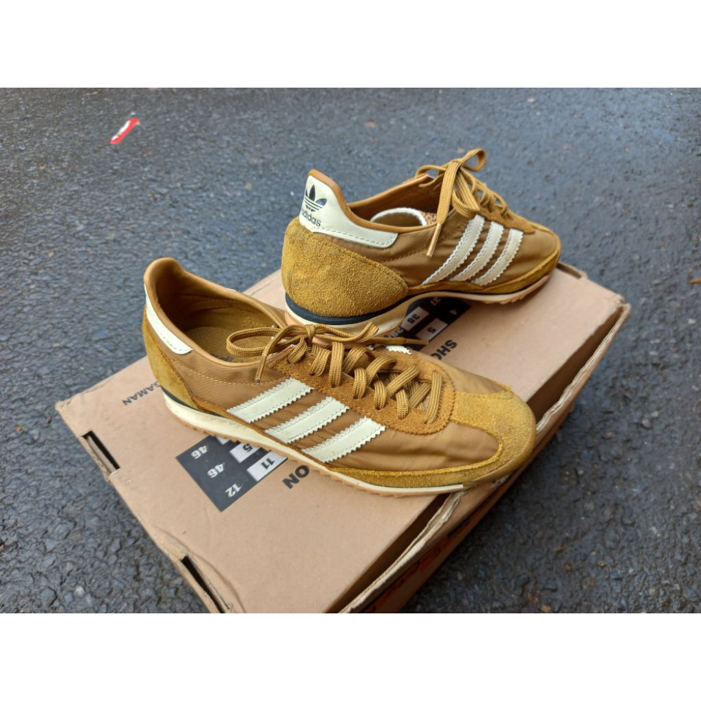 Sepatu adidas sl 72 og bronze ori size 36