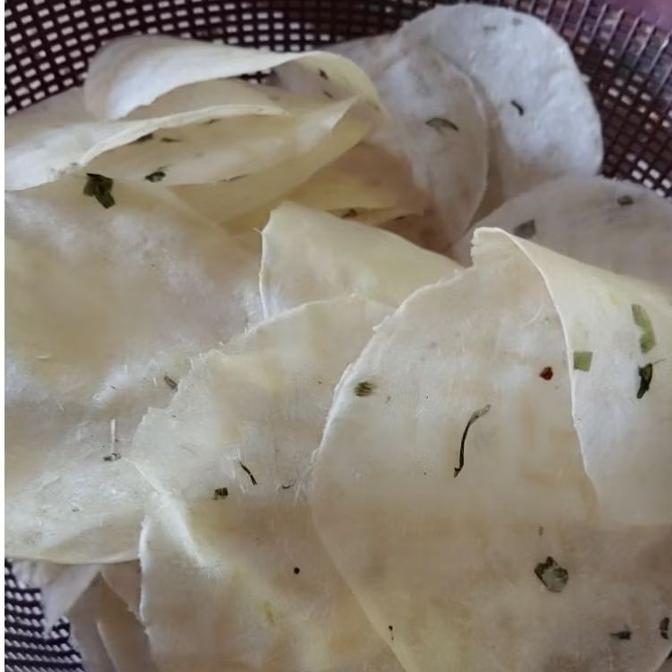 

Opak singkong mentah daun bawang tinggal goreng isi 100 pcs