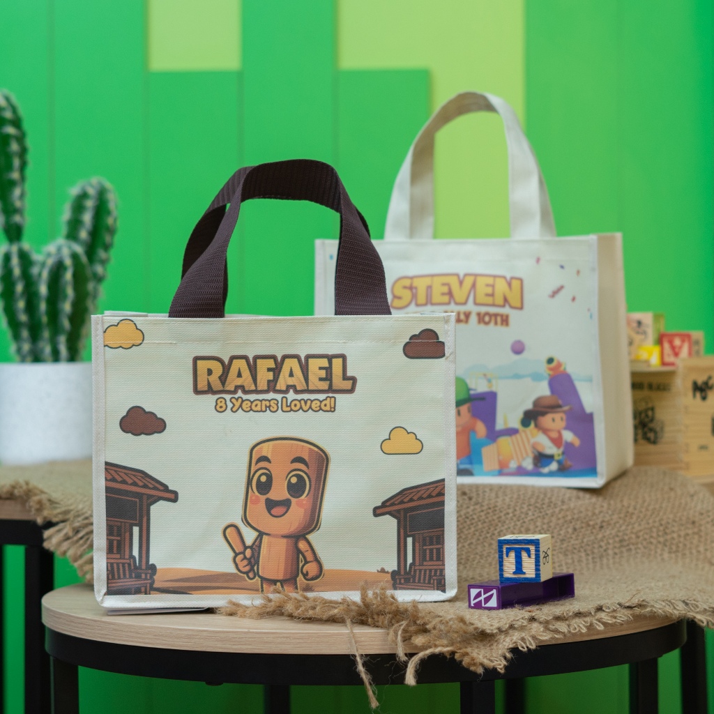 

Tas Pesta Ulang Tahun Anak Goodie Bag Model Jinjing Premium Bahan Poliyester D600 ukuran 20x25 lebar 13