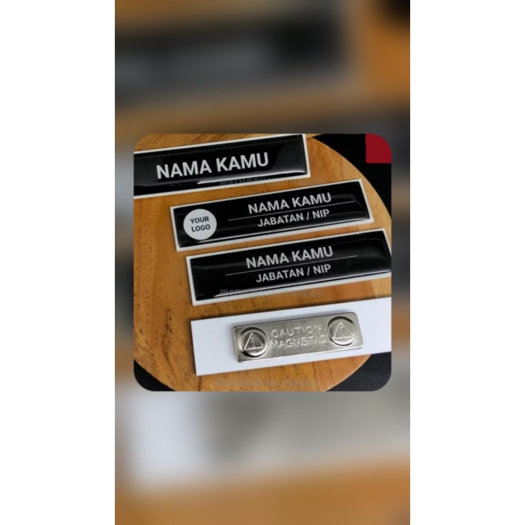 

Jasa buat papan nama akrilik / name teg,harga grosir,makin banyak makin murah